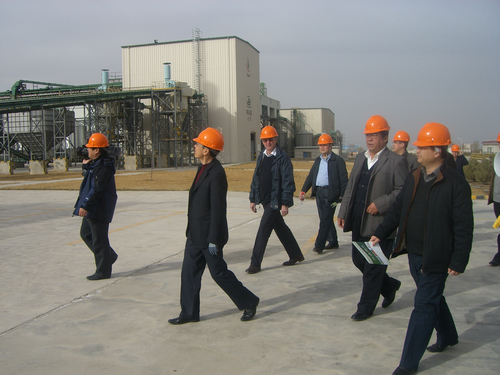 國(guó)家農(nóng)業(yè)部、財(cái)政部以及甘肅省農(nóng)業(yè)廳、財(cái)政廳等領(lǐng)導(dǎo)到公司考察調(diào)研