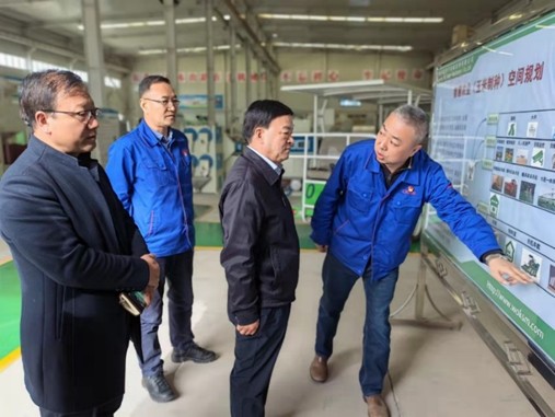 敦煌種業(yè)黨委書(shū)記、董事長(zhǎng)劉興斌等到奧凱種機(jī)、慶和農(nóng)業(yè)公司洽談交流